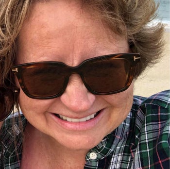 Portrait of Deb Goetz, Realtor®, CRS, Broker/Owner